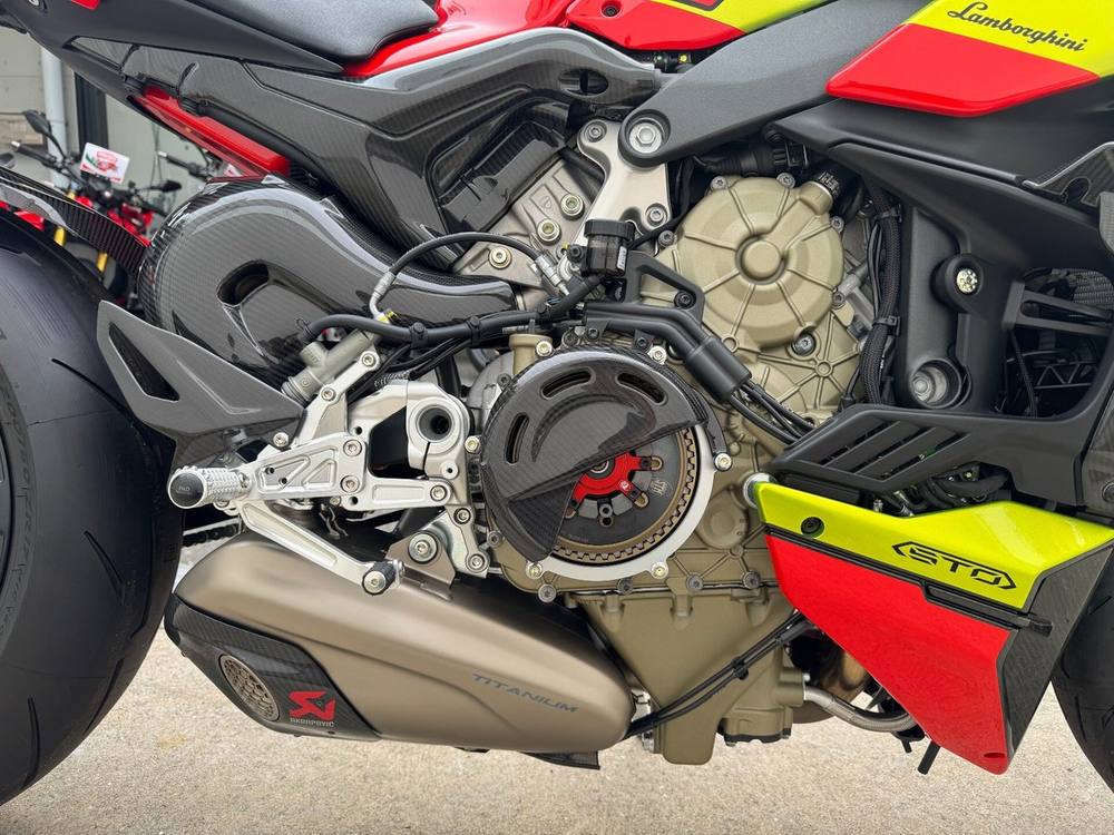 Ducati STREET FIGHTER V4 LAMBORGHINI 2023, рама ZDM4F00AAPB001749 – мотоцикл из Японии с аукциона IAUC, фото 6