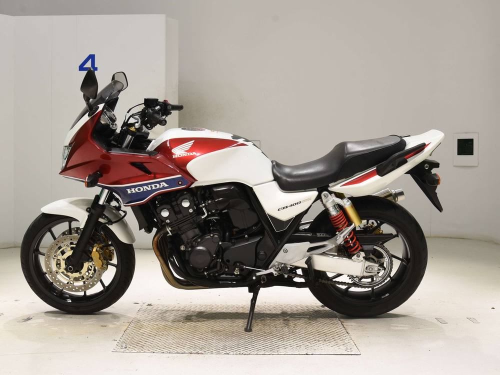 Honda CB400SFA BOLDOR 2015, рама NC42-1604740 – мотоцикл из Японии с аукциона BDS, фото 3