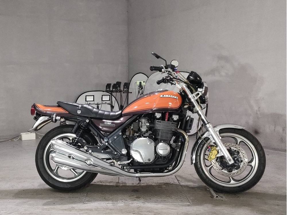 Kawasaki FORZA Z 1992, рама ZRT10A-007145 – мотоцикл из Японии с аукциона JBA, фото 1