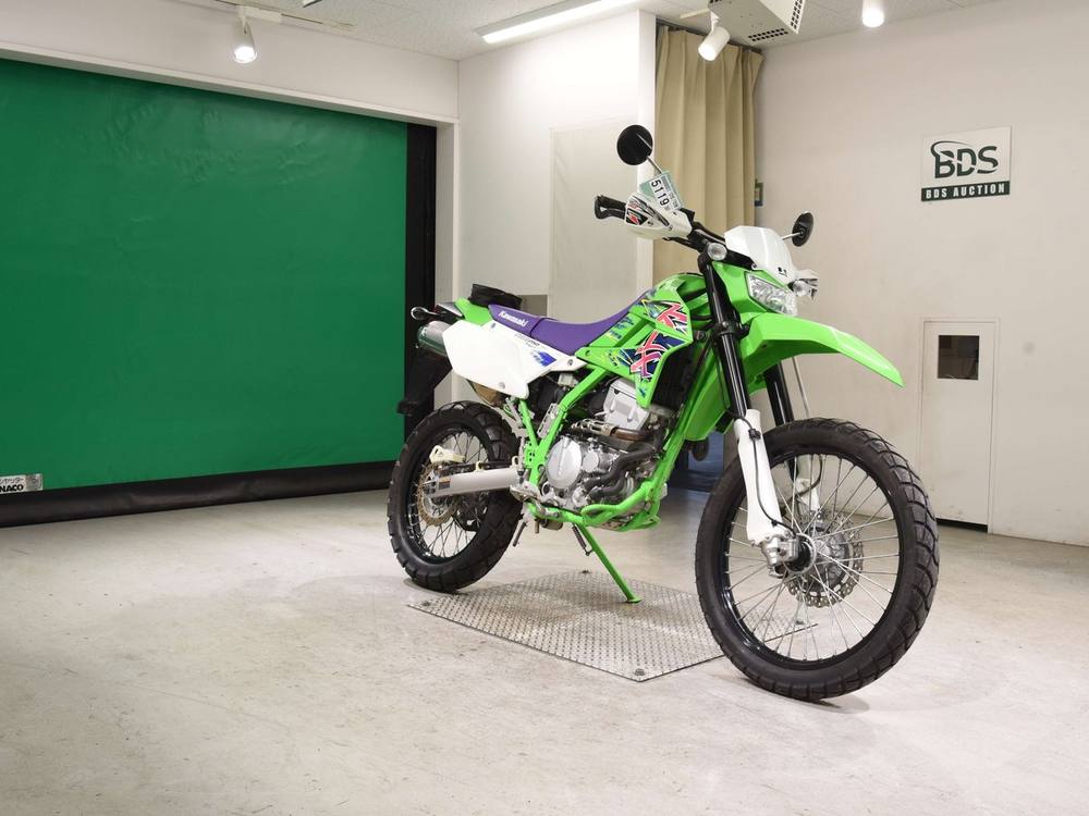 Kawasaki KLX250 2016, рама LX250S-A23386 – мотоцикл из Японии с аукциона BDS, фото 4
