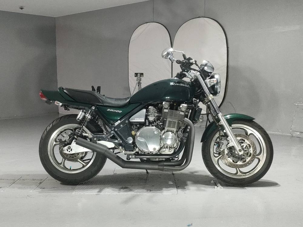 Kawasaki FORZA Z 1992, рама ZRT10A-004803 – мотоцикл из Японии с аукциона JBA, фото 1