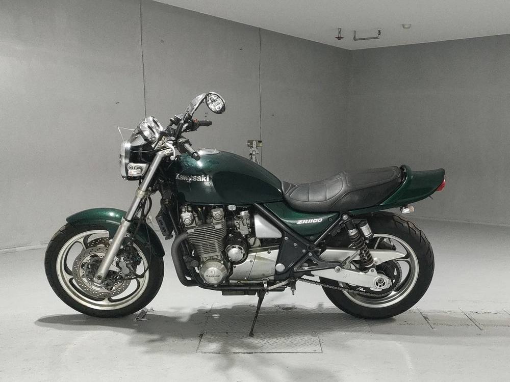 Kawasaki FORZA Z 1992, рама ZRT10A-004803 – мотоцикл из Японии с аукциона JBA, фото 2