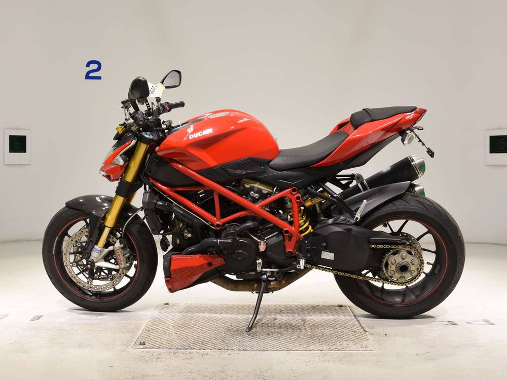 Ducati STREETFIGHTER 1098S 2013, рама ZDMF100AABB008282 – мотоцикл из Японии с аукциона BDS, фото 3