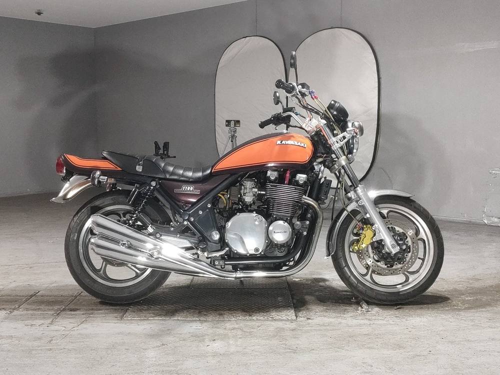 Kawasaki FORZA Z 1992, рама ZRT10A-007145 – мотоцикл из Японии с аукциона JBA, фото 1