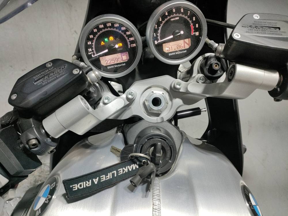 BMW R NINE T RACER 2017, рама WB10J2102HZ737065 – мотоцикл из Японии с аукциона JBA, фото 5