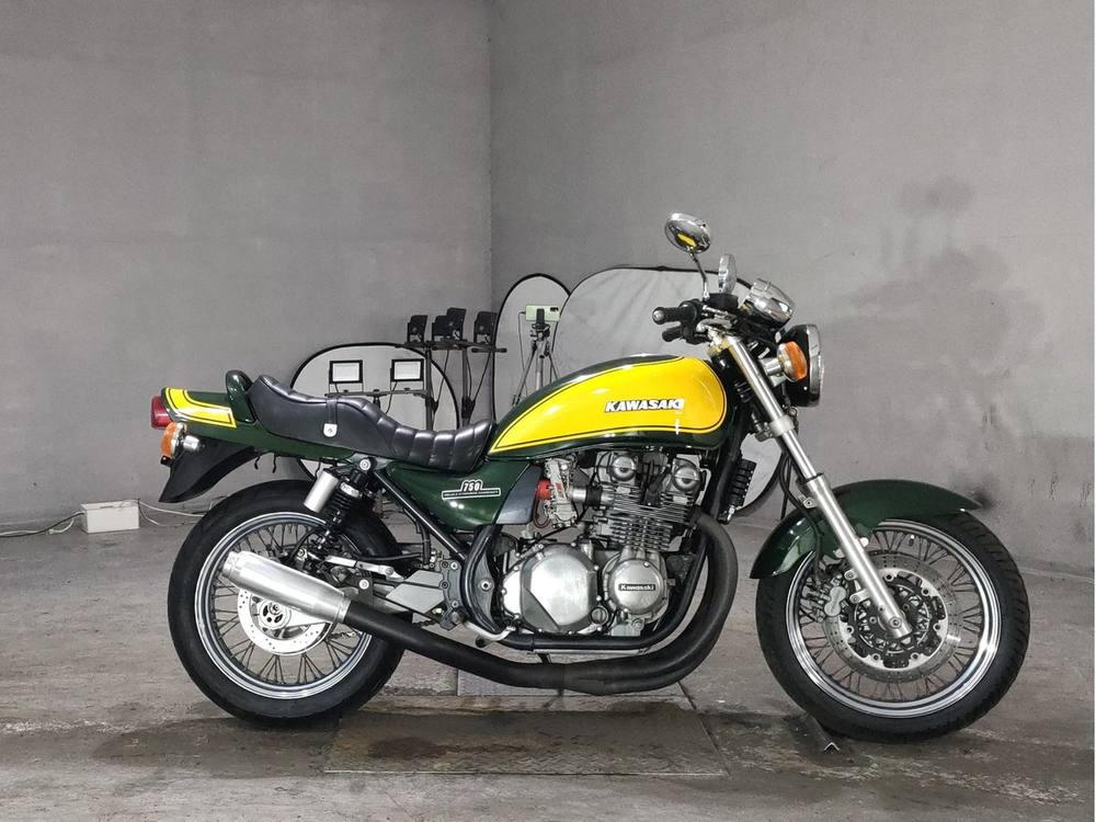 Kawasaki ZEFAIR 750RS 2000, рама ZR750C-305304 – мотоцикл из Японии с аукциона JBA, фото 1
