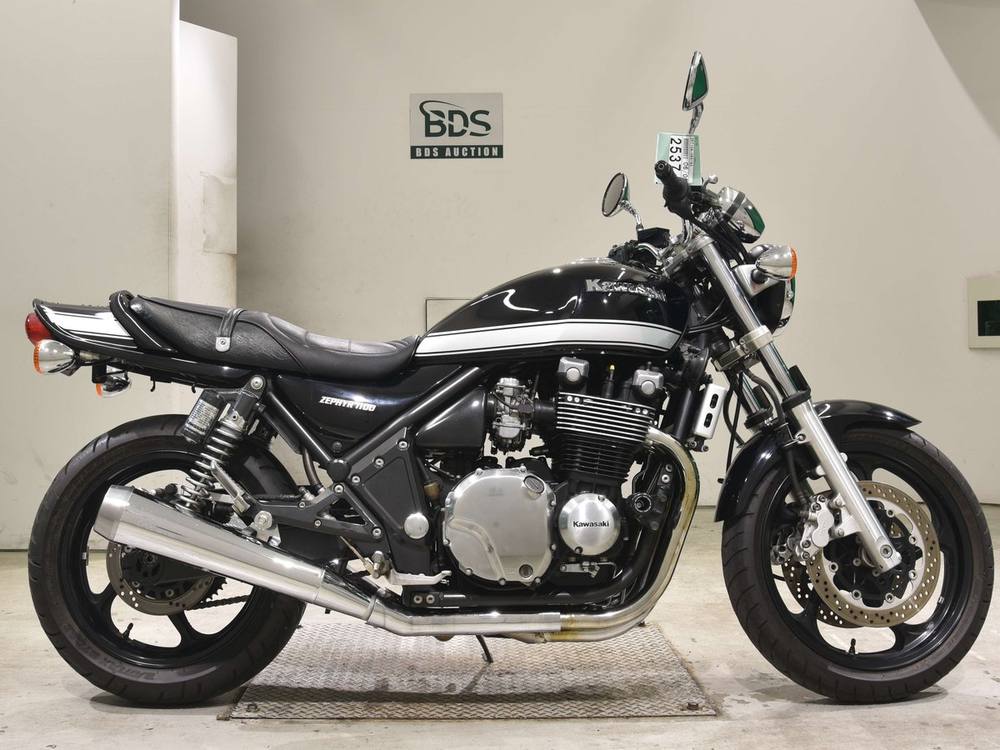 Kawasaki ZEPHYR1100 2005, рама ZRT10A-069193 – мотоцикл из Японии с аукциона BDS, фото 1