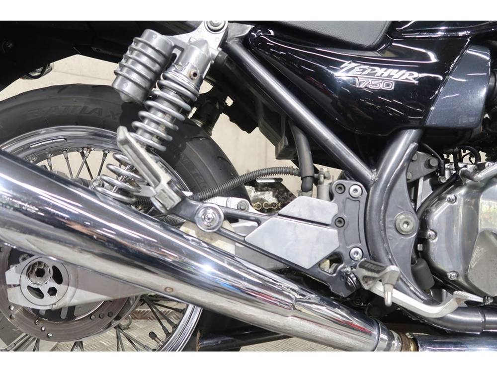 Kawasaki ゼファー750RS 2025, рама ZR750D-001*** – мотоцикл из Японии с аукциона IAUC, фото 2