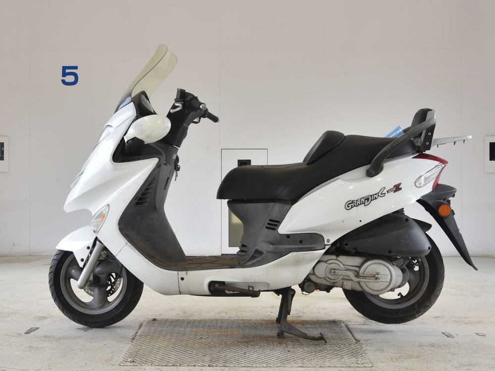 Kymco GRAND DINK125Z 2004, рама RFBSH25DC48301349 – мотоцикл из Японии с аукциона BDS, фото 2
