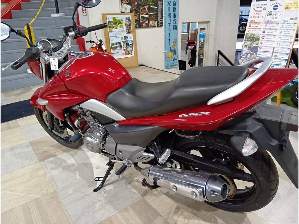 Suzuki GSR250, рама LC6GJ55D001105965 – мотоцикл из Японии с аукциона IAUC, фото 4