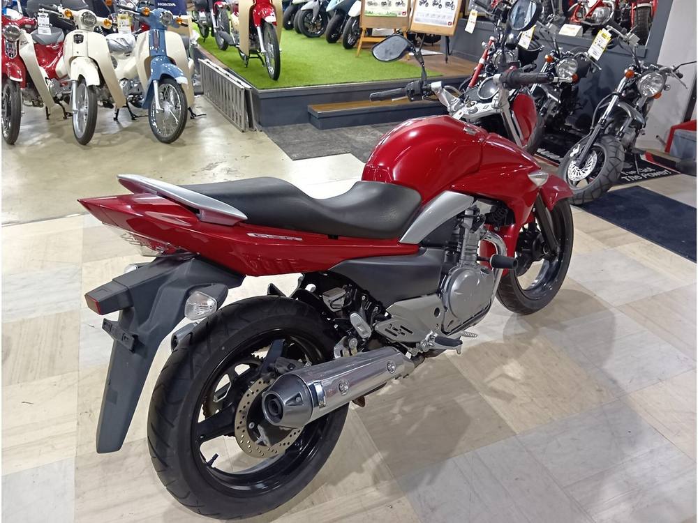 Suzuki GSR250, рама LC6GJ55D001105965 – мотоцикл из Японии с аукциона IAUC, фото 6