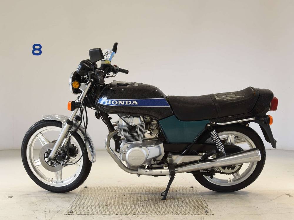 Honda CB400N 1979, рама CB400N-3001801 – мотоцикл из Японии с аукциона BDS, фото 2