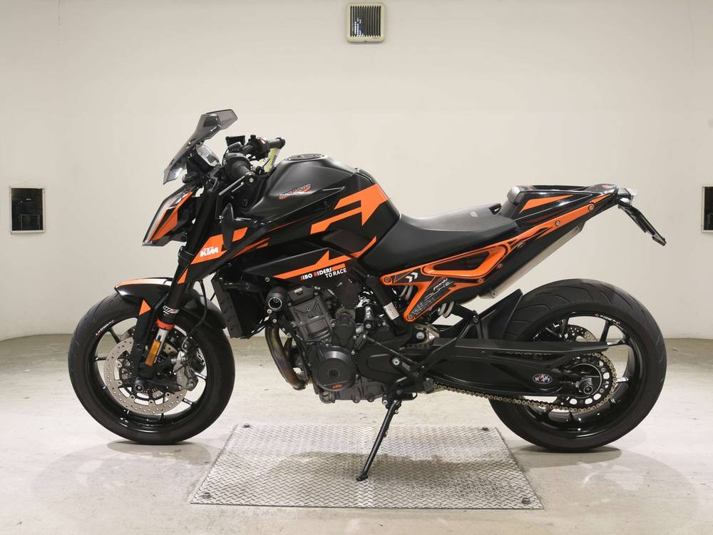 KTM 890 DUKE GP 2023, рама VBKTU9402PM849693 – мотоцикл из Японии с аукциона BDS, фото 2