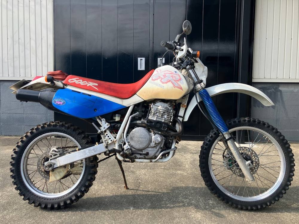 Honda XR600R 1993, рама JH2PE0400PM801399 – мотоцикл из Японии с аукциона IAUC, фото 1