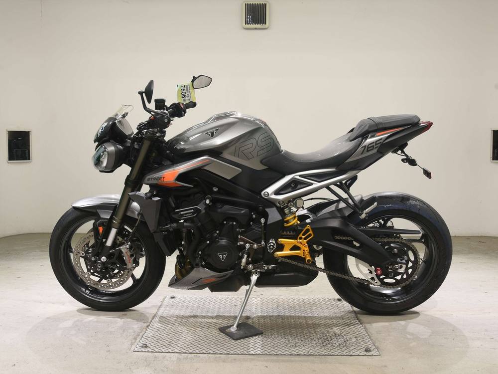 Triumph STREET TRIPLE RS 2023, рама SMTHDA614APBH3991 – мотоцикл из Японии с аукциона BDS, фото 2