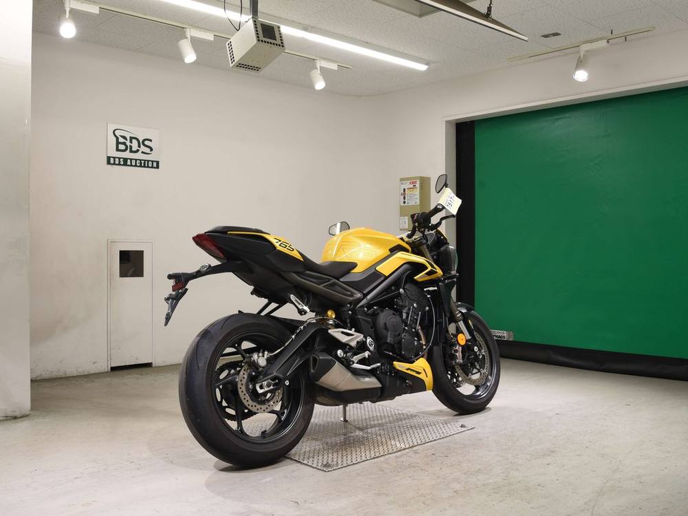 Triumph STREET TRIPLE RS 2023, рама SMTHDA614ARBP8273 – мотоцикл из Японии с аукциона BDS, фото 5