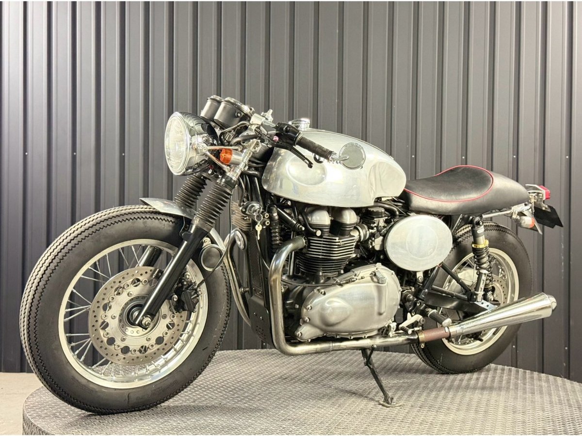 Triumph THRUXTON900 2013, рама SMTTJ9147GD574706 – мотоцикл из Японии с аукциона IAUC, фото 2