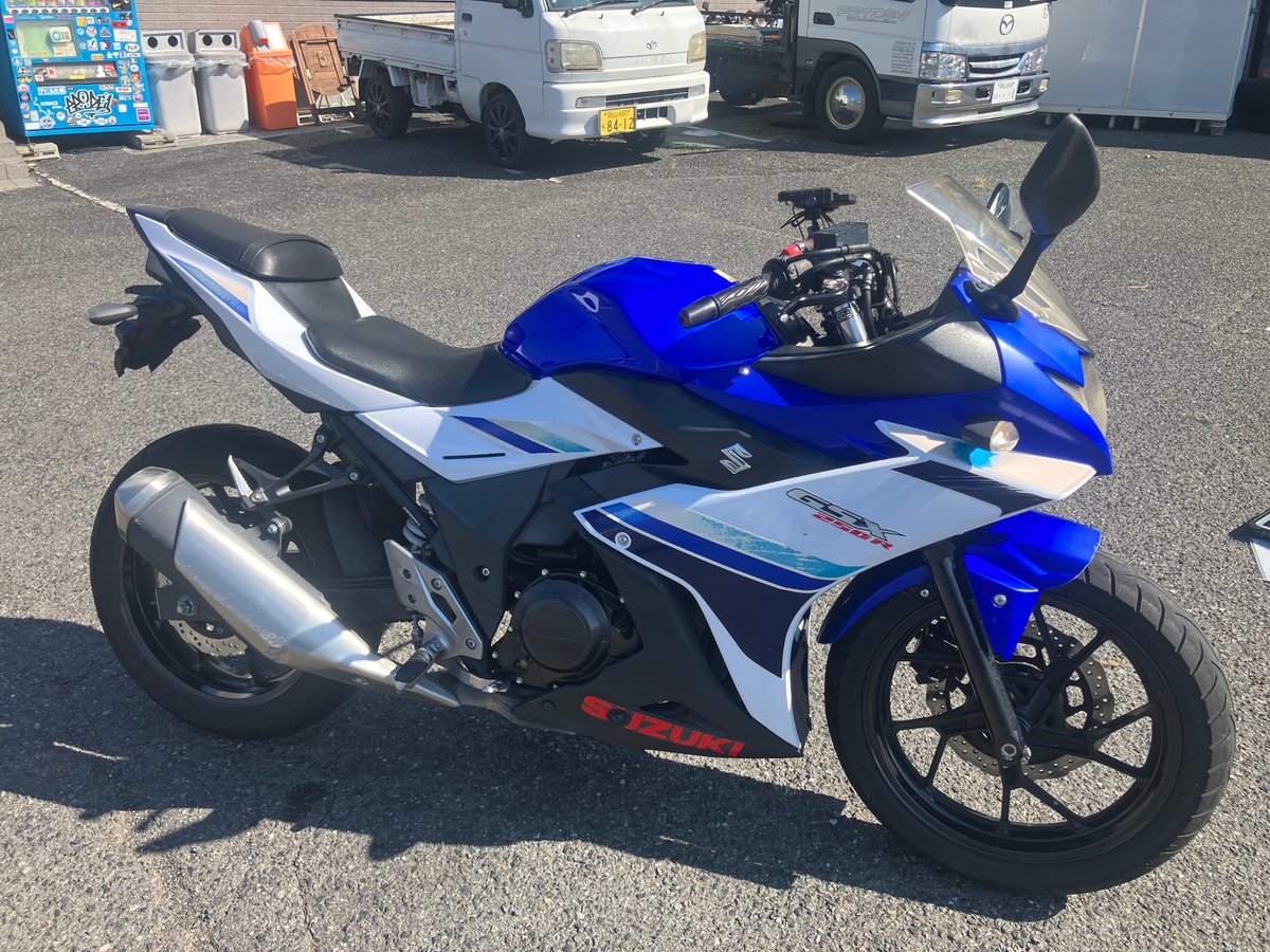 Suzuki GSX250R, рама LC6DN11AZ01102668 – мотоцикл из Японии с аукциона IAUC, фото 1