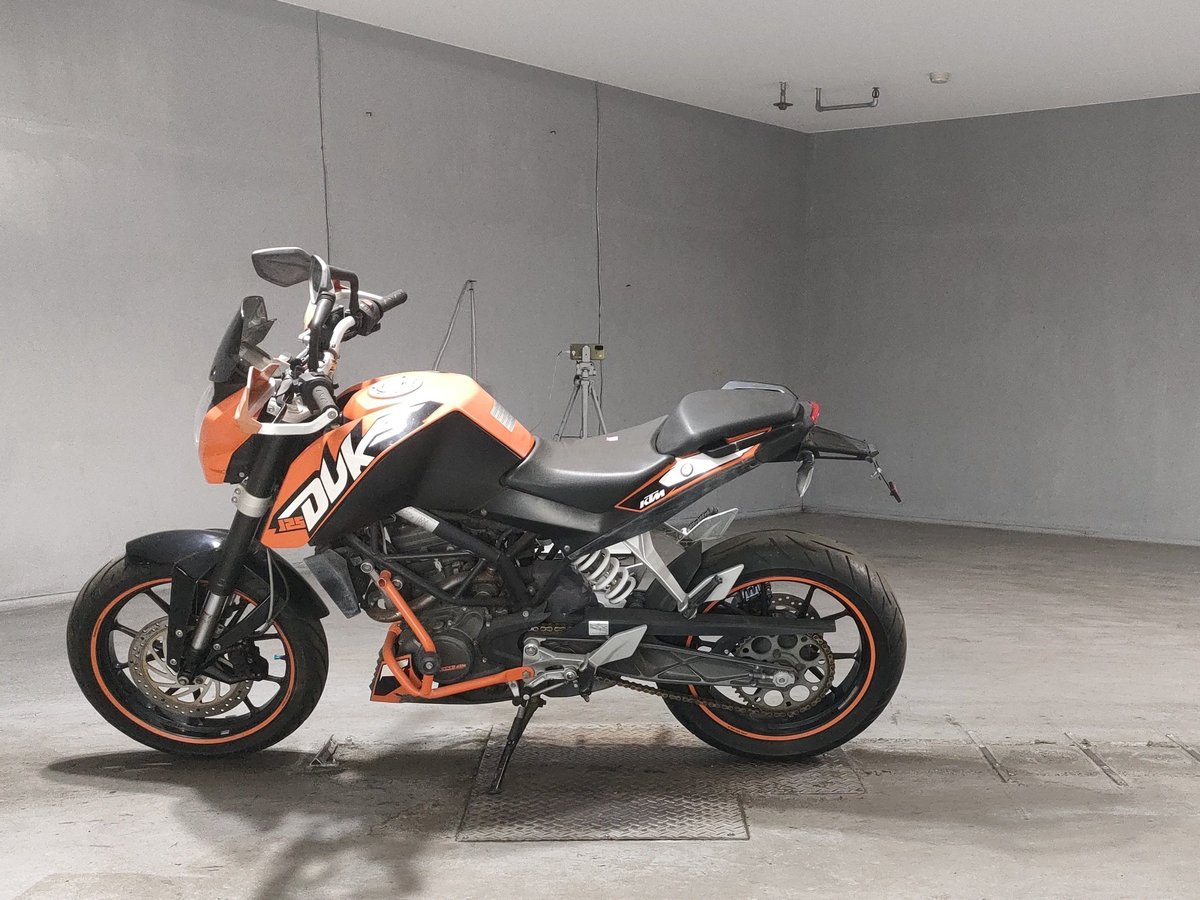KTM 125 DUKE 2011, рама VBKJGA4F1BC000254 – мотоцикл из Японии с аукциона JBA, фото 2