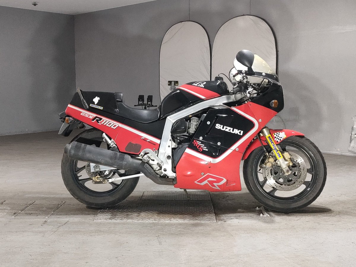 Suzuki GSX-R1100, рама GU74A-101218 – мотоцикл из Японии с аукциона JBA, фото 1