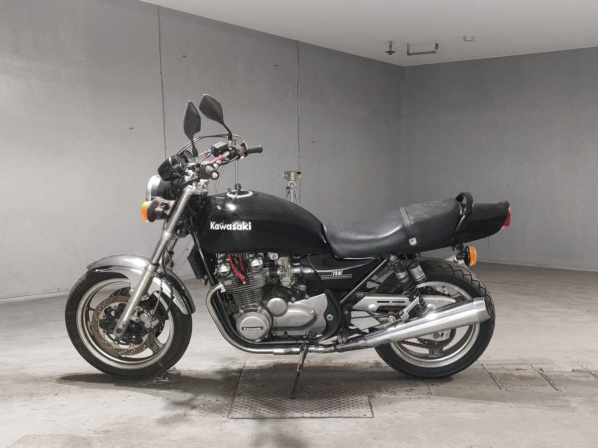 Kawasaki ZEPHYR750, рама ZR750C-039219 – мотоцикл из Японии с аукциона JBA, фото 2