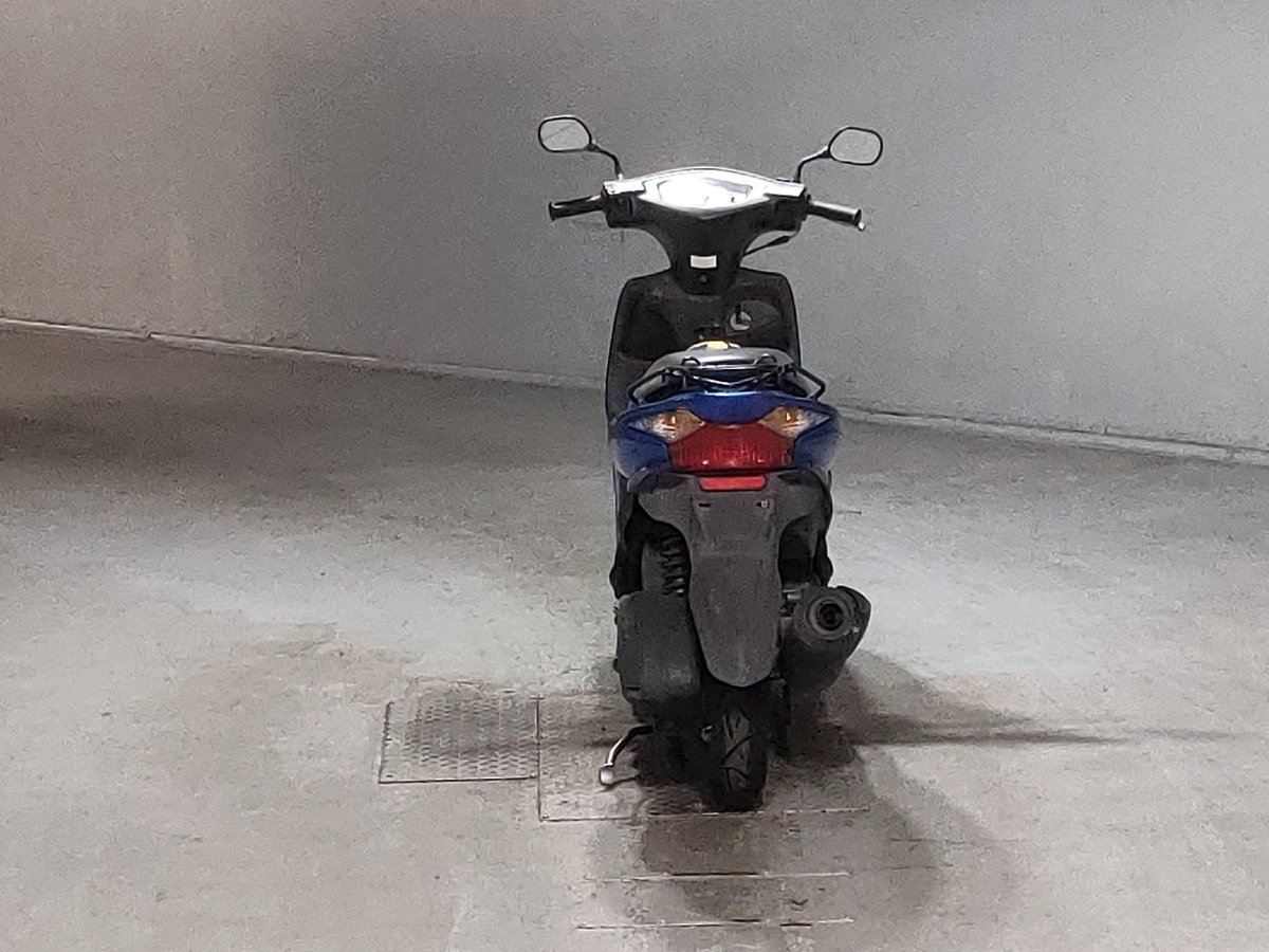 Suzuki V125S, рама CF4MA-150401 – мотоцикл из Японии с аукциона JBA, фото 4