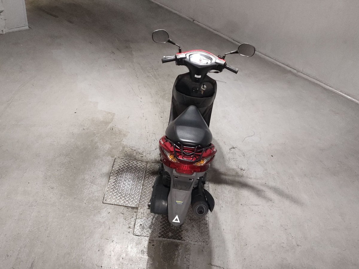 Suzuki V125S, рама CF4MA-148207 – мотоцикл из Японии с аукциона JBA, фото 6