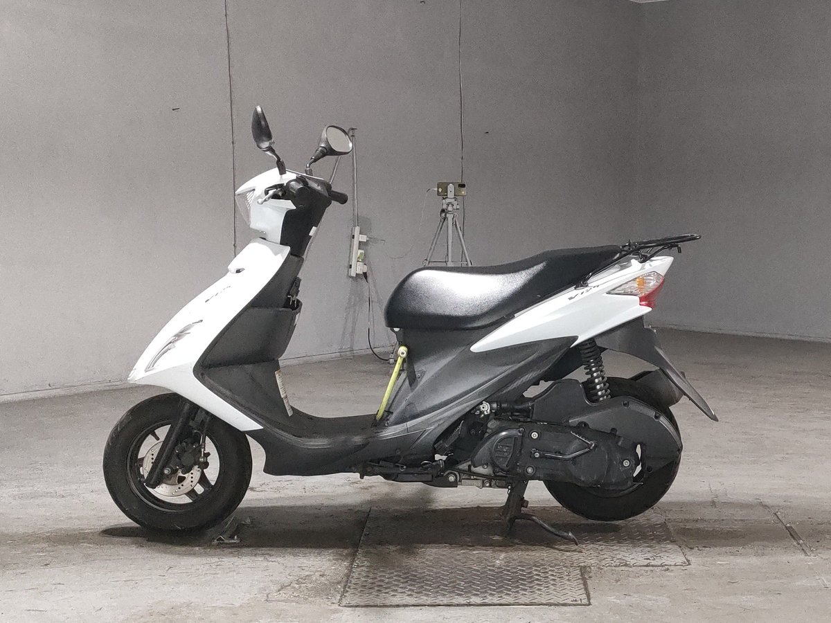 Suzuki V125S, рама CF4MA-166609 – мотоцикл из Японии с аукциона JBA, фото 2