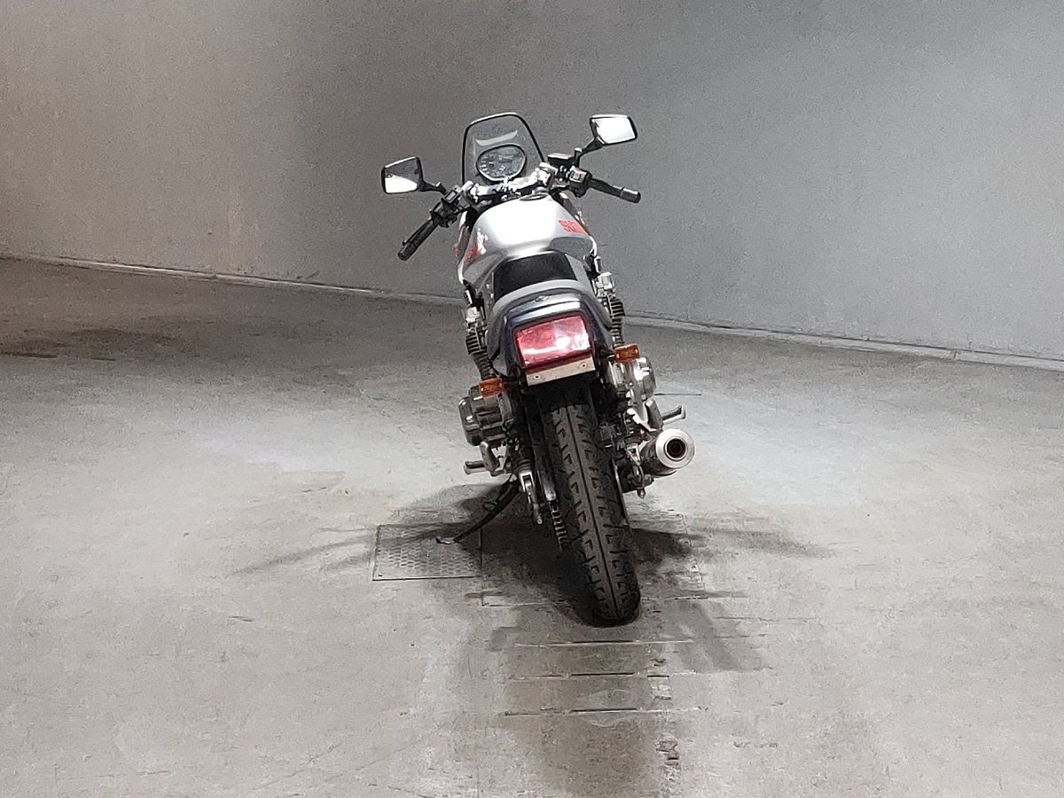 Suzuki GSX1100S KATANA 1998, рама GU76A-101743 – мотоцикл из Японии с аукциона JBA, фото 4