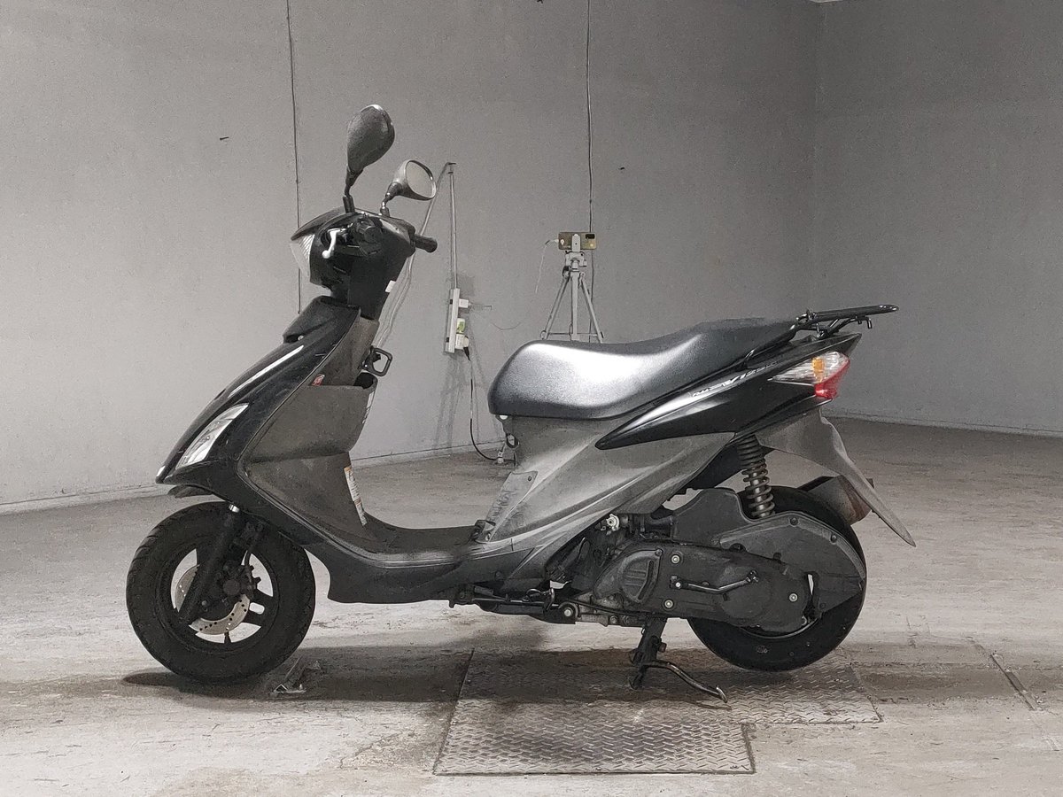 Suzuki V125S, рама CF4MA-148669 – мотоцикл из Японии с аукциона JBA, фото 2
