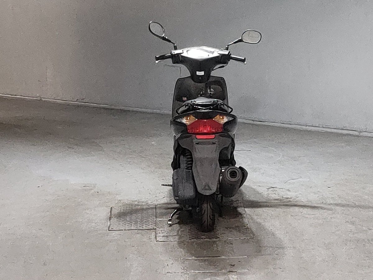 Suzuki V125S, рама CF4MA-148669 – мотоцикл из Японии с аукциона JBA, фото 4