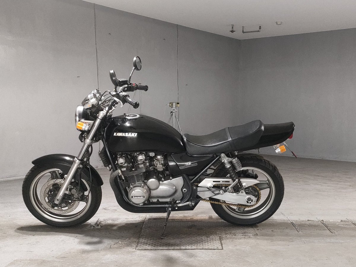 Kawasaki ZEPHYR750 2022, рама ZR750C-035426 – мотоцикл из Японии с аукциона JBA, фото 2