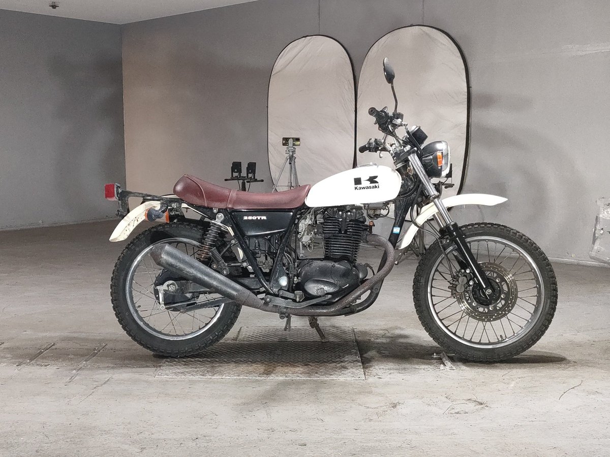 Kawasaki 250TR, рама BJ250F-029097 – мотоцикл из Японии с аукциона JBA, фото 1