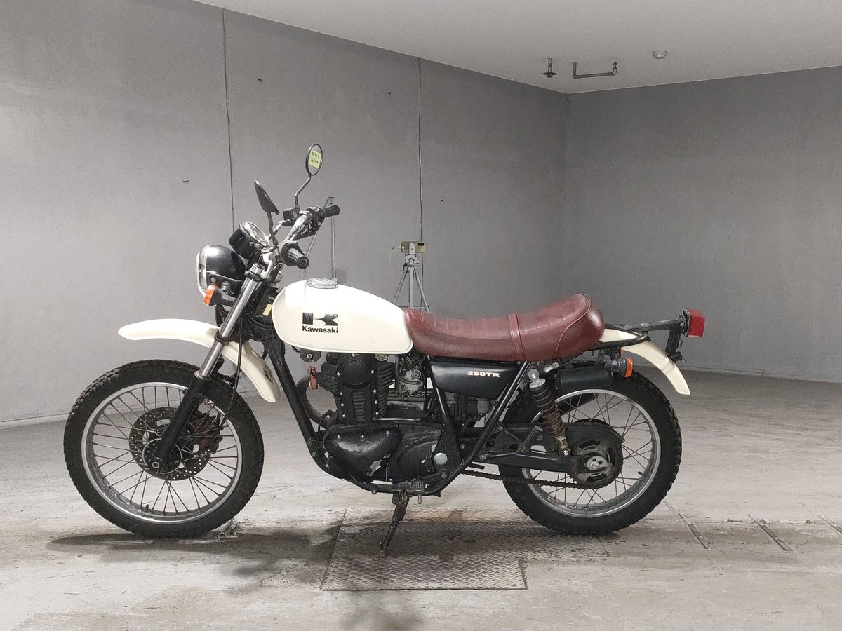 Kawasaki 250TR, рама BJ250F-029097 – мотоцикл из Японии с аукциона JBA, фото 2