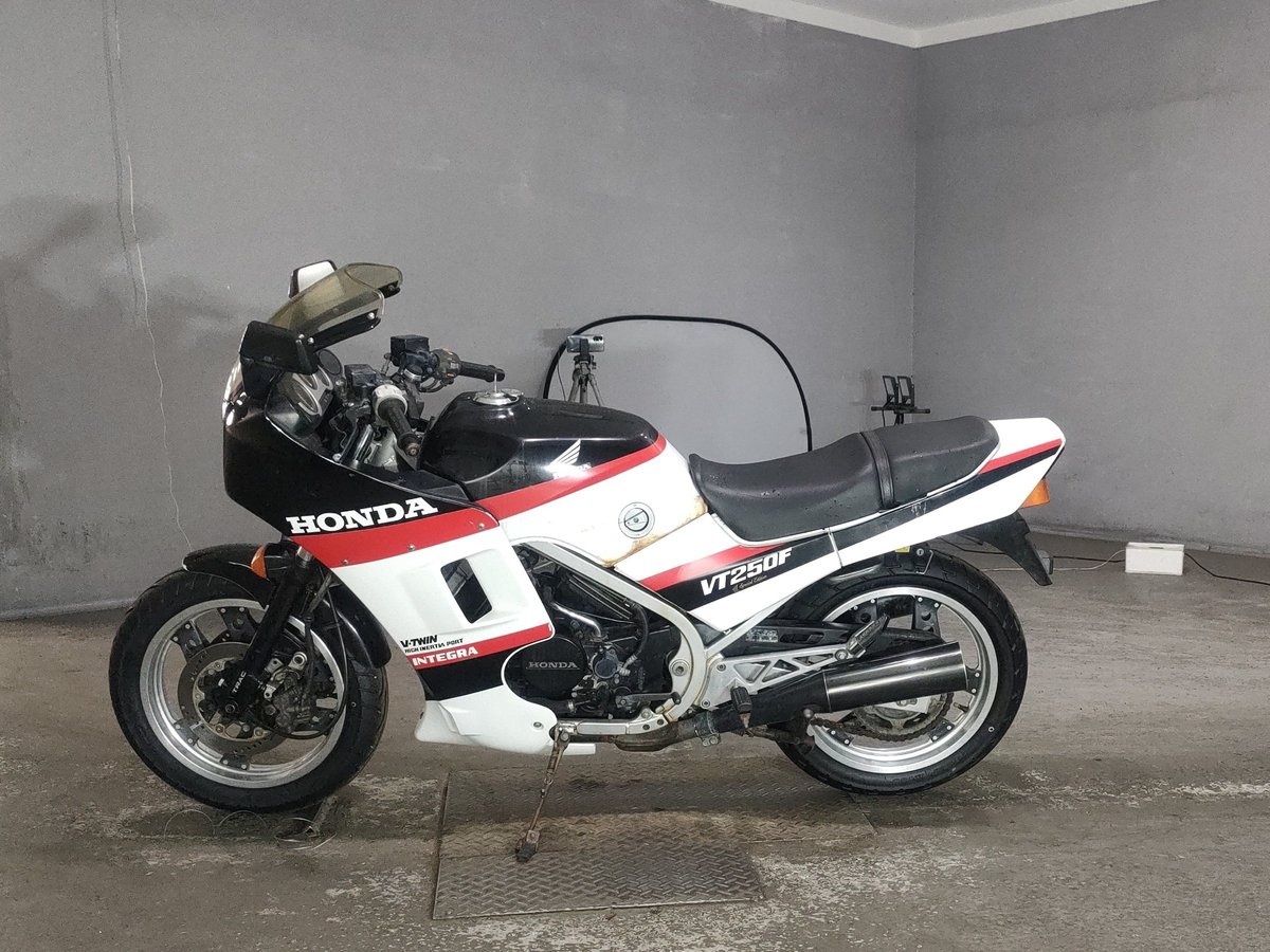 Honda VT250F XELVIS 1984, рама MC08-1130215 – мотоцикл из Японии с аукциона JBA, фото 2
