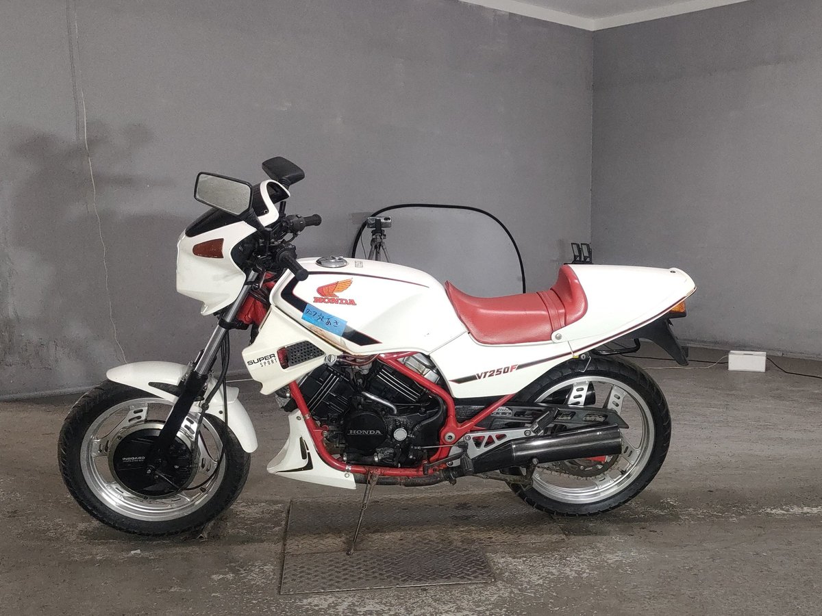 Honda VT250F XELVIS 1982, рама MC08-1017227 – мотоцикл из Японии с аукциона JBA, фото 2