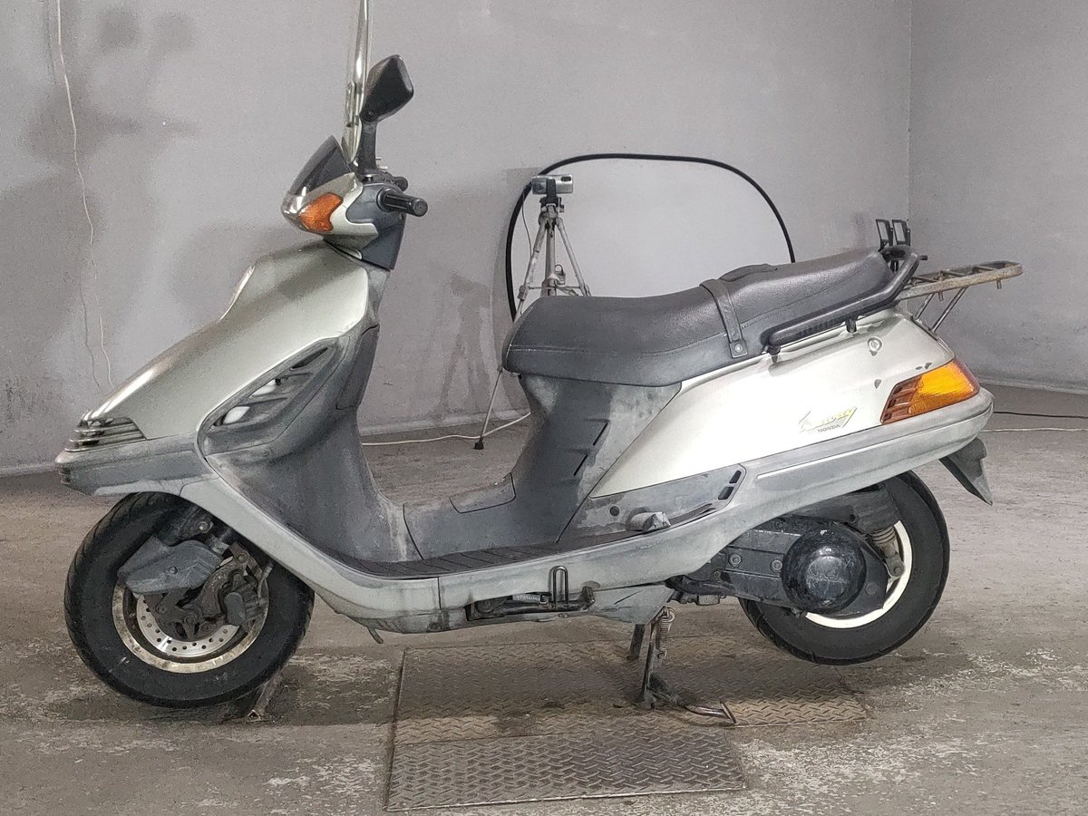 Honda FREEWAY, рама MF03-1102098 – мотоцикл из Японии с аукциона JBA, фото 2