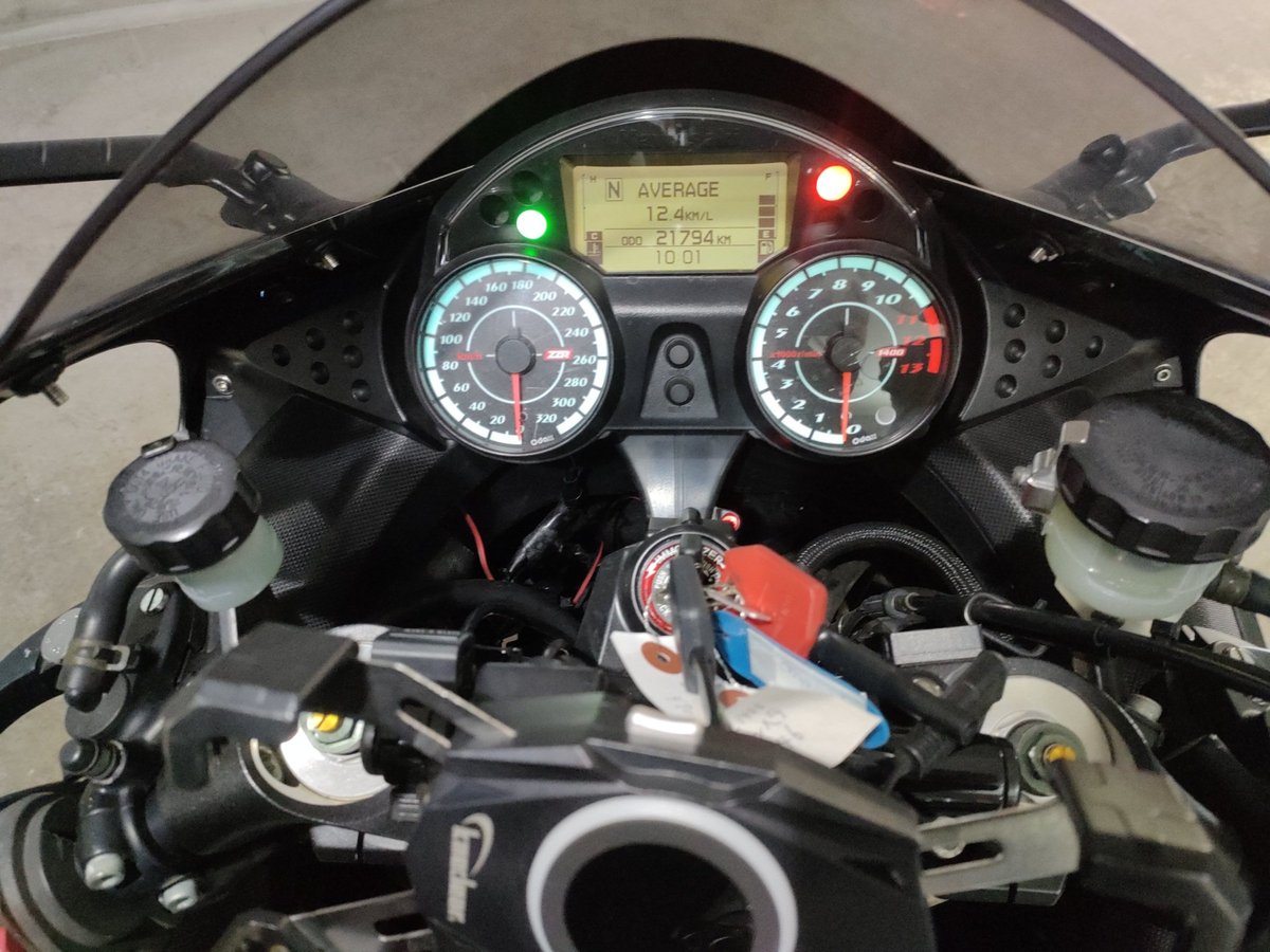 Kawasaki ZZ-R1400 2006, рама ZXT40B-000046 – мотоцикл из Японии с аукциона JBA, фото 5