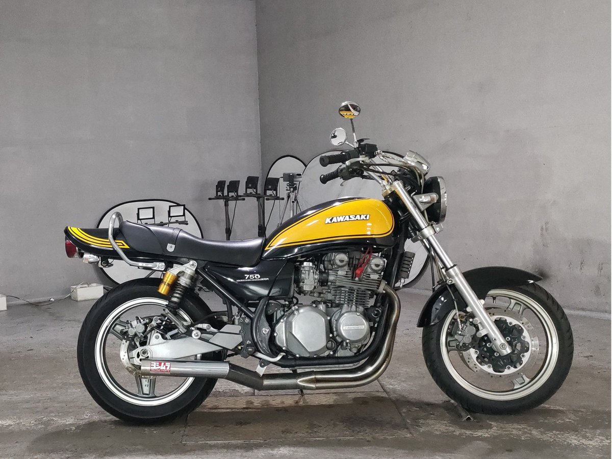 Kawasaki ZEPHYR750 1990, рама ZR750C-001262 – мотоцикл из Японии с аукциона JBA, фото 1