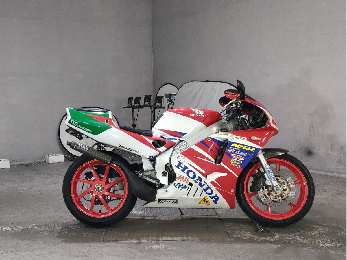 Honda NSR250R 1994, рама MC28-1002771 – мотоцикл из Японии с аукциона JBA, фото 1