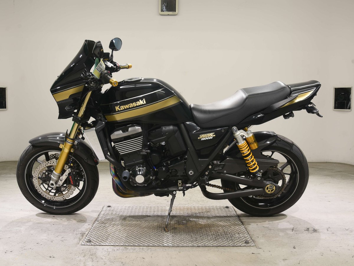 Kawasaki ZRX1200 DAEG 2016, рама ZRT20D-022518 – мотоцикл из Японии с аукциона BDS, фото 2