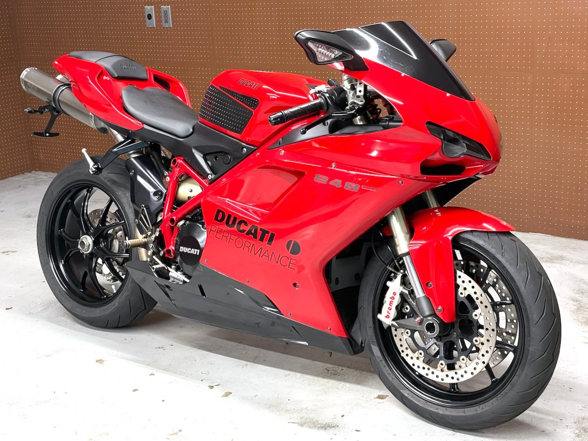 Ducati 848EVO 2015, рама ZDMH602AABB018657 – мотоцикл из Японии с аукциона IAUC, фото 1