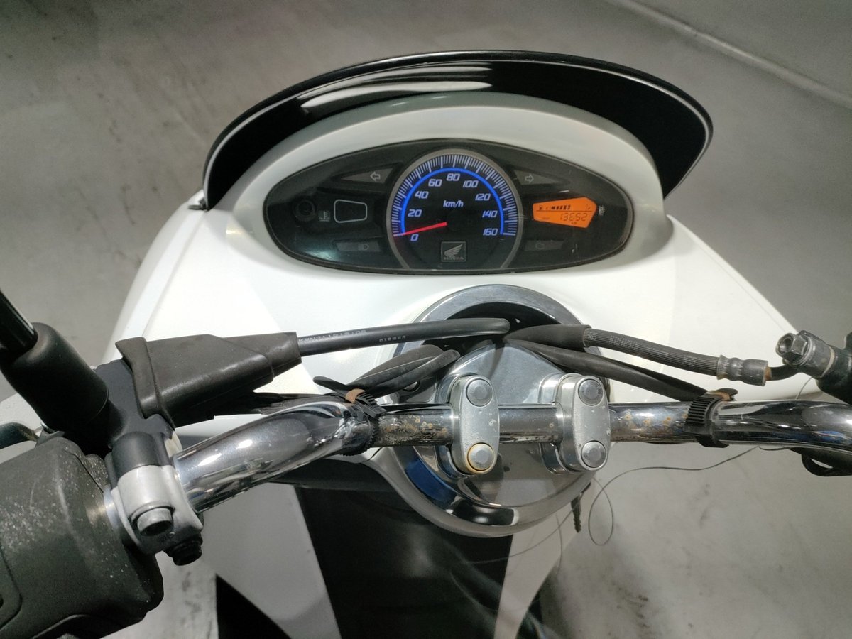 Honda PCX150 2014, рама KF12-1204507 – мотоцикл из Японии с аукциона JBA, фото 5
