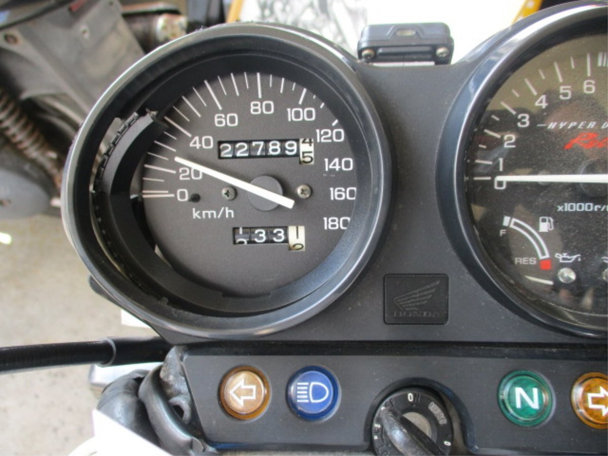 Honda CB400SF 2019, рама NC42-1101123 – мотоцикл из Японии с аукциона IAUC, фото 2