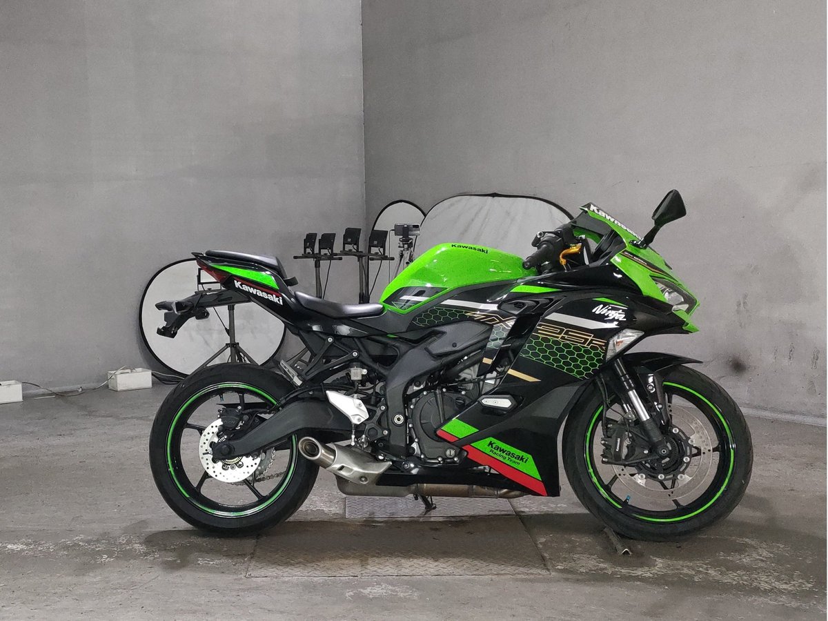 Kawasaki NINJA ZX-25R KRT, рама ZX250E-A08611 – мотоцикл из Японии с аукциона JBA, фото 1