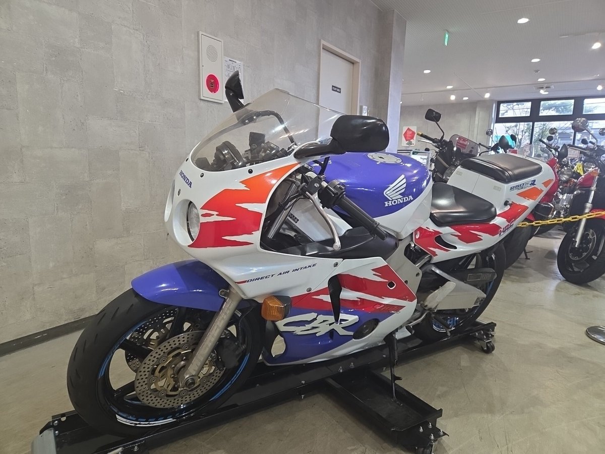 Honda CBR250RR 1992, рама MC22-1054576 – мотоцикл из Японии с аукциона IAUC, фото 4