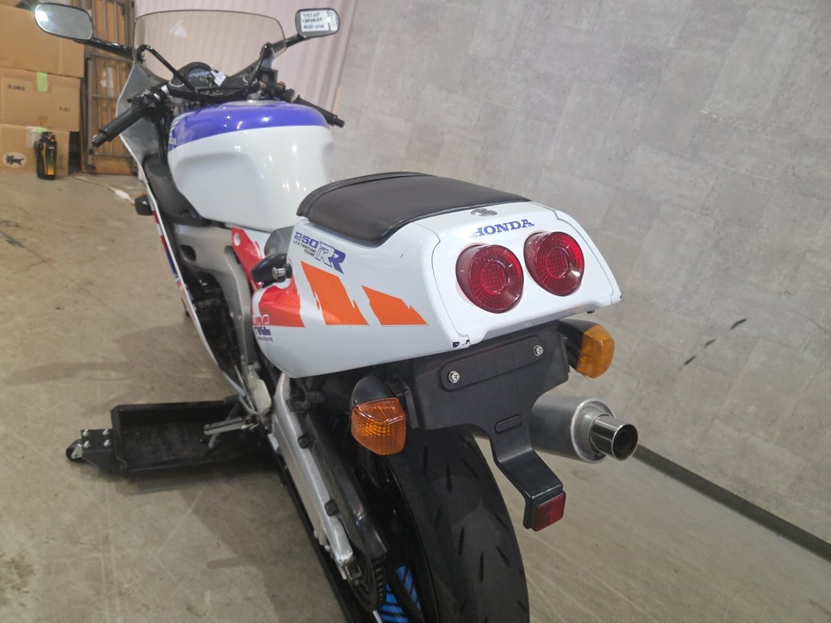 Honda CBR250RR 1992, рама MC22-1054576 – мотоцикл из Японии с аукциона IAUC, фото 5