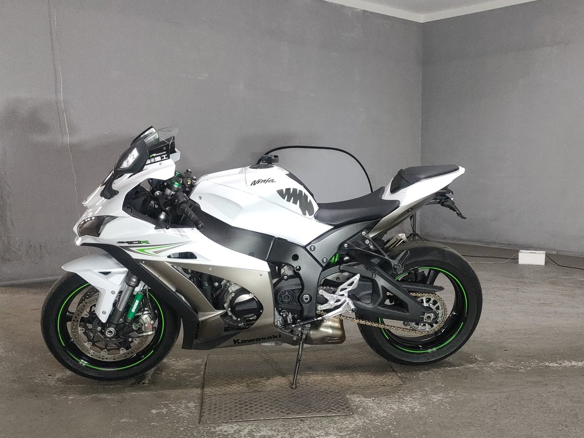 Kawasaki NINJA ZX-10R 2018, рама JKAZXT00SSA009719 – мотоцикл из Японии с аукциона JBA, фото 2
