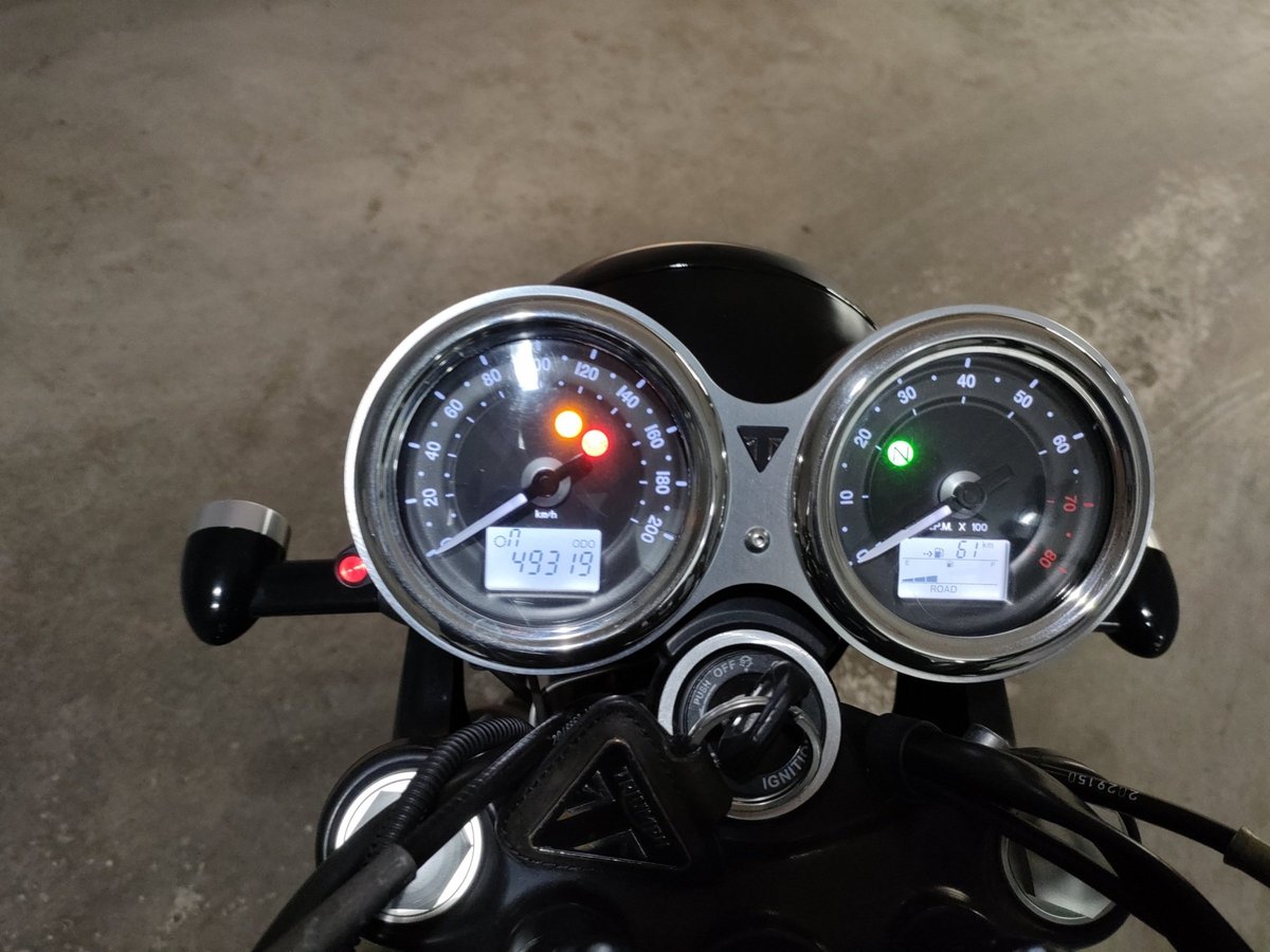 Triumph BONNEVILLE T120 2016, рама SMTDAD75HWH776140 – мотоцикл из Японии с аукциона JBA, фото 5