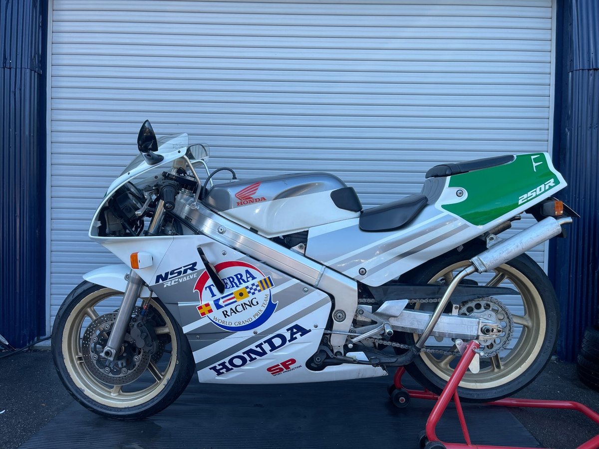 Honda NSR250R 1989, рама MC18-1115241 – мотоцикл из Японии с аукциона IAUC, фото 1